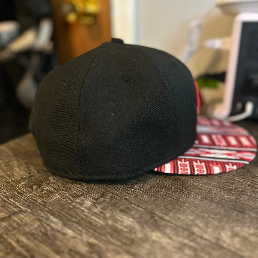 Cincinnati Reds baseball cap - Picture 2 of 4